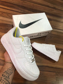 Tênis Nike Air Force Clássico Branco