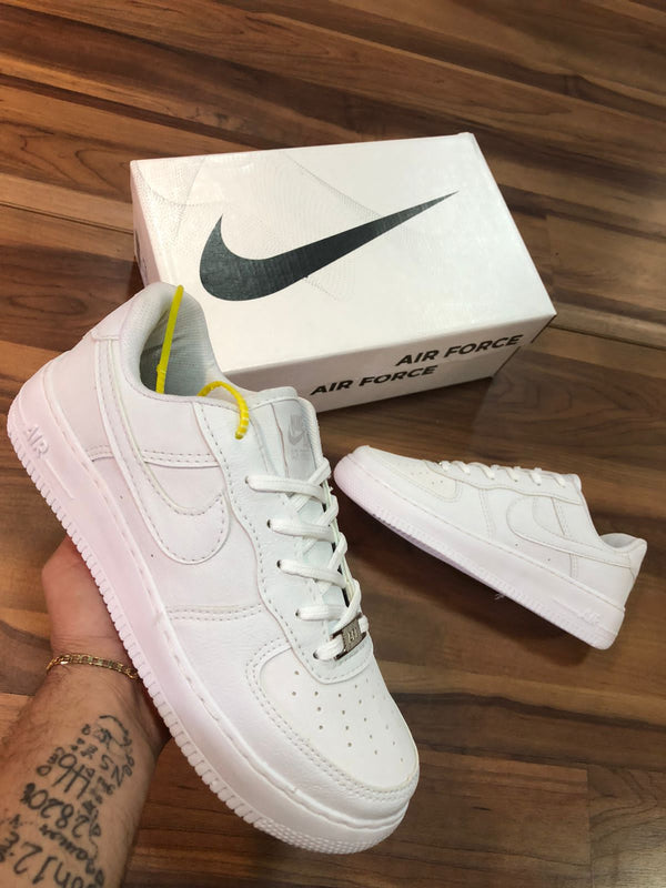 Tênis Nike Air Force Clássico Branco