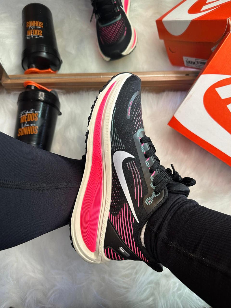 Tênis Unisex Nike Zoom Vomero 02