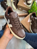 Tênis Feminino Vert Couro Cadarço