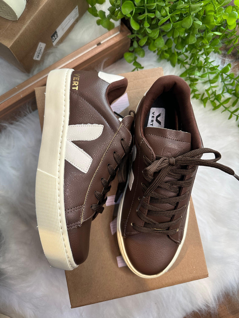 Tênis Feminino Vert Couro Cadarço