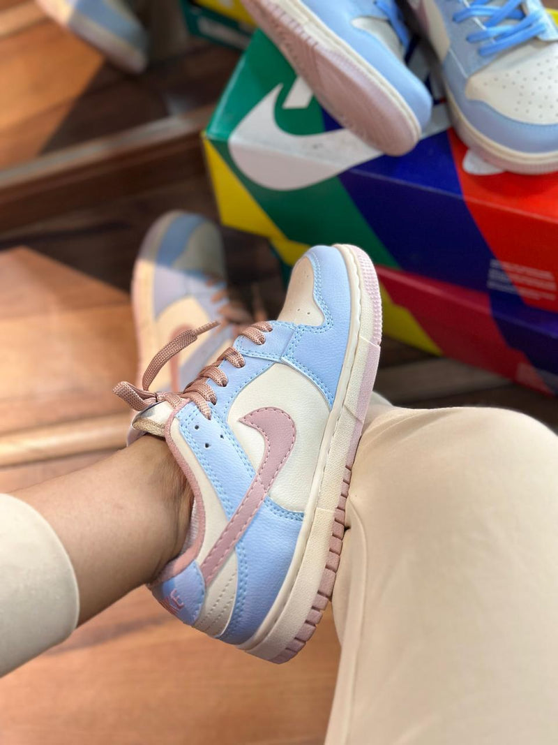 Tênis Nike Dunk Low Pro Cores Femininas