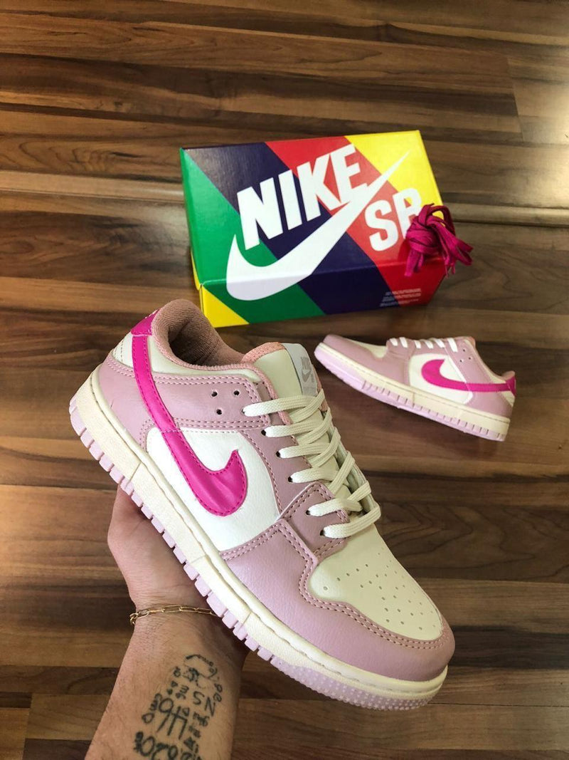 Tênis Nike Dunk Low Pro Cores Femininas