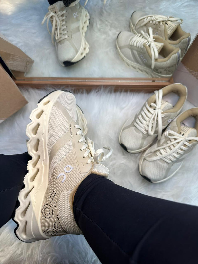 Tênis Oncloud Feminino