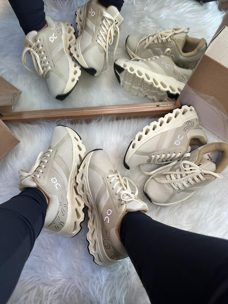 Tênis Oncloud Feminino