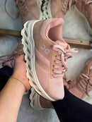 Tênis Oncloud Feminino