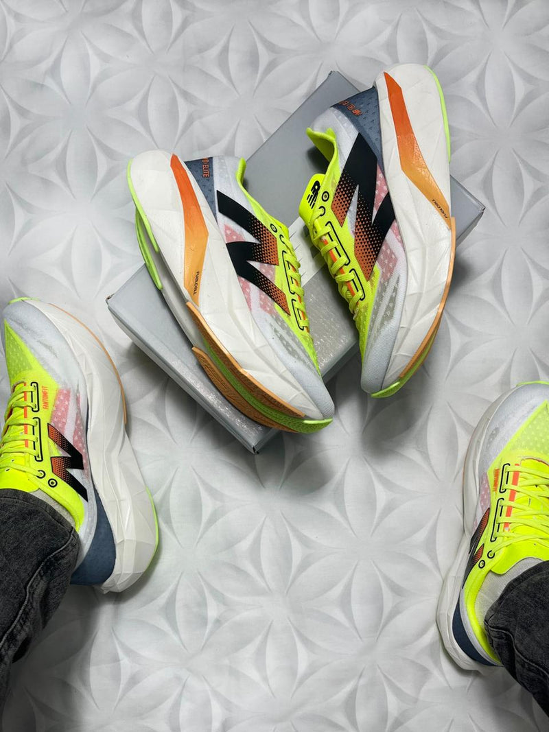 Tênis New Balance Fuelcell Elite Masculino
